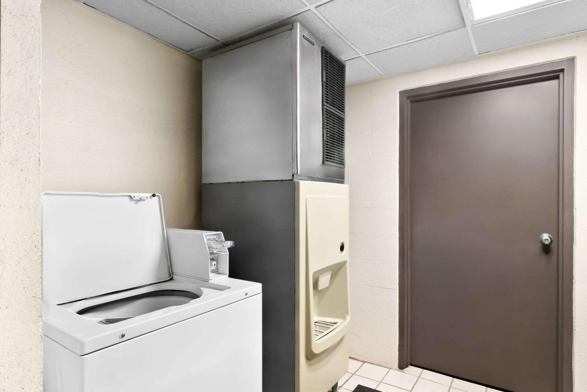 Quality Inn Russellville Bagian luar foto